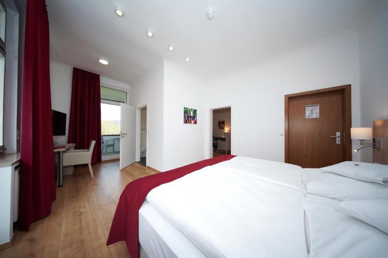 Suite image 3