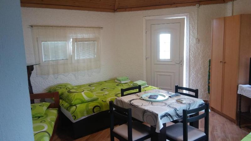 House 23 A1 - image 14