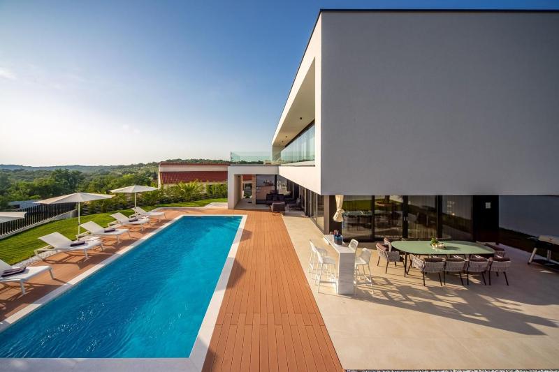 Villa Eleven - image 20