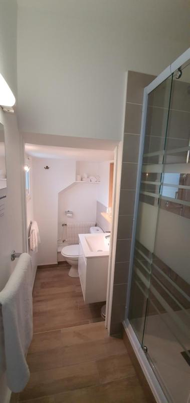 Twin Room image 4
