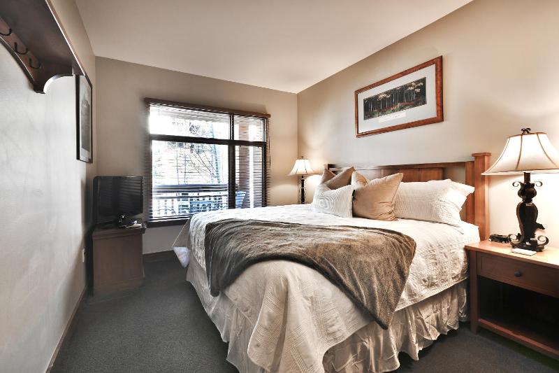 Unequalled Ski in Out Location Next to Gondola Superior 1BR Pool Condo Nast Winner B318 - image 22