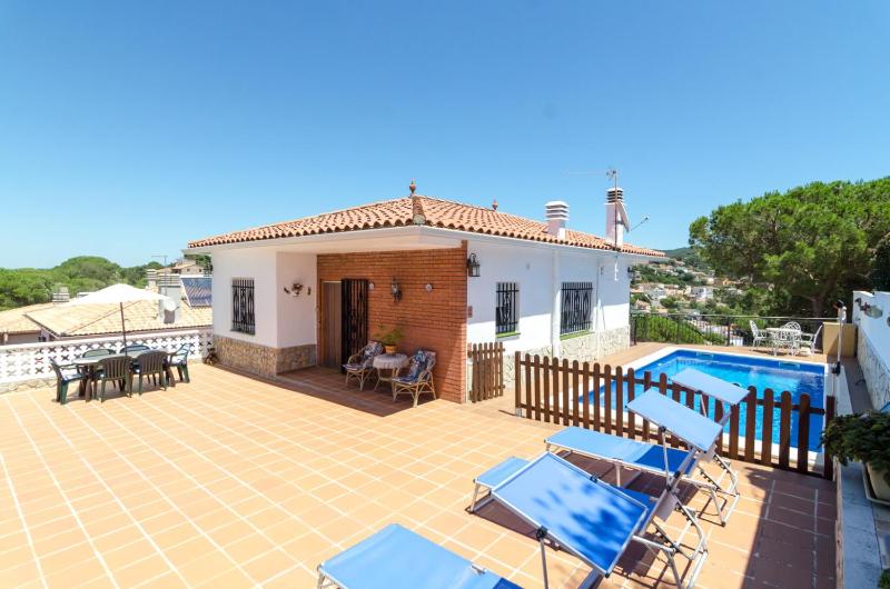 Villa with Private Pool image 1
