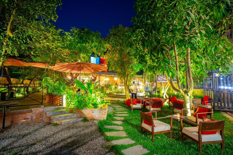 Pomme Brewhouse Hostel - image 16