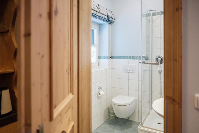 Standard Single Room image 3
