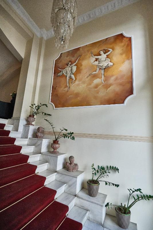 Exis Hotel - image 12