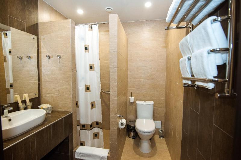 Deluxe Double Room image 2