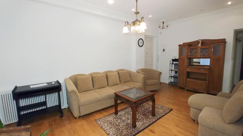 Apartment image 3