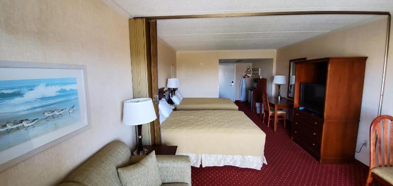 Sea Hawk Motel - image 18