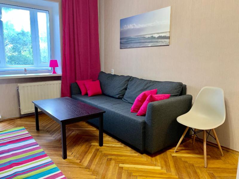 One-Bedroom Apartment image 2