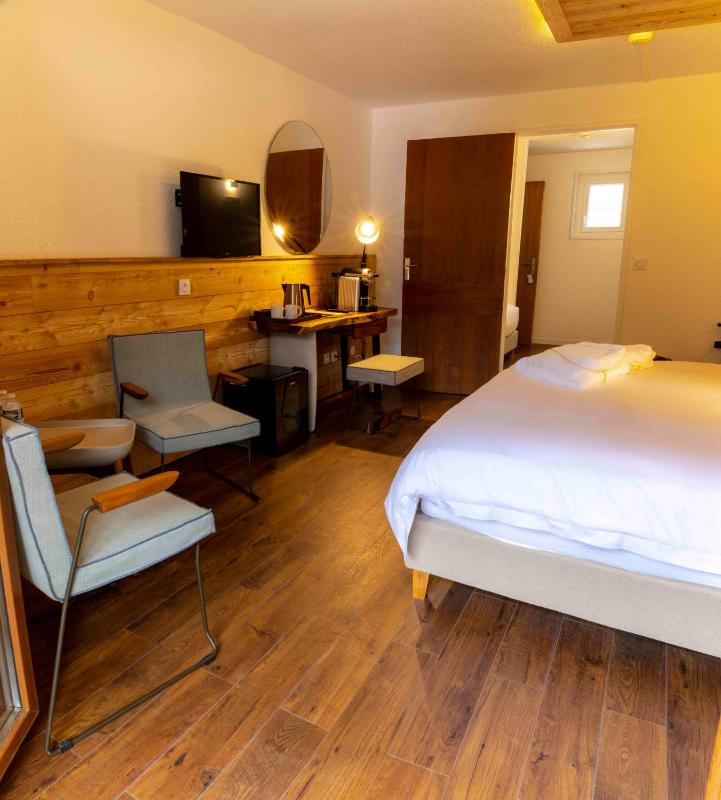 Deluxe Triple Room image 3