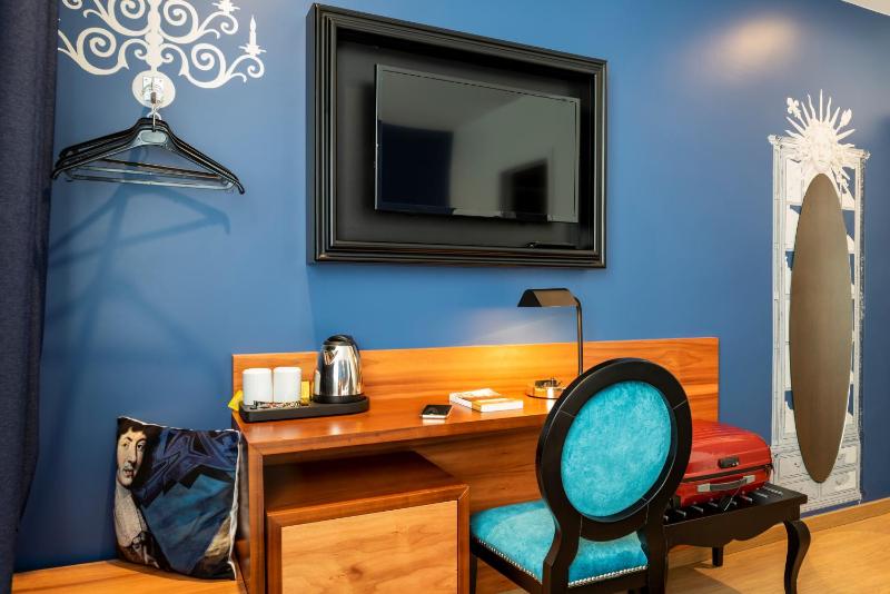 Standard Triple Room image 4