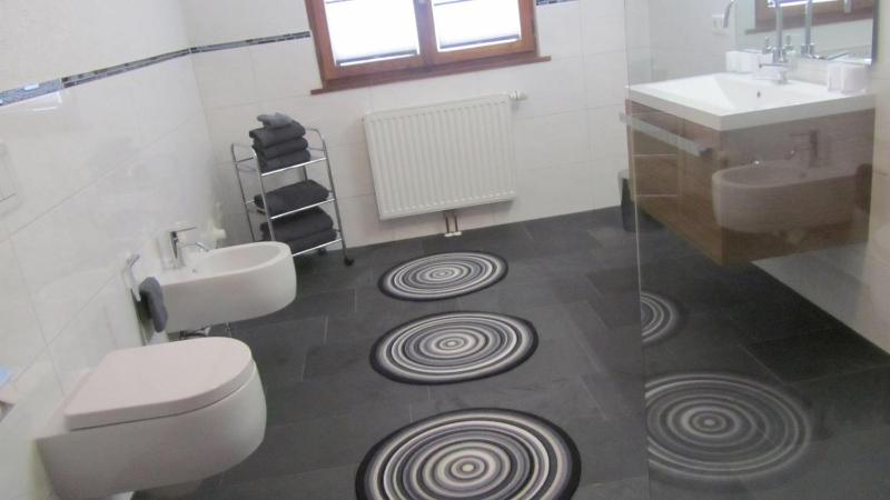 Two-Bedroom House image 2