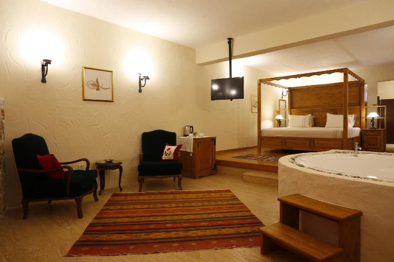 Double or Twin Room image 2