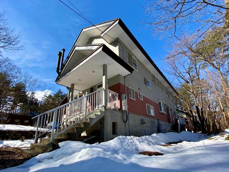 Chalet Strickland - image 12