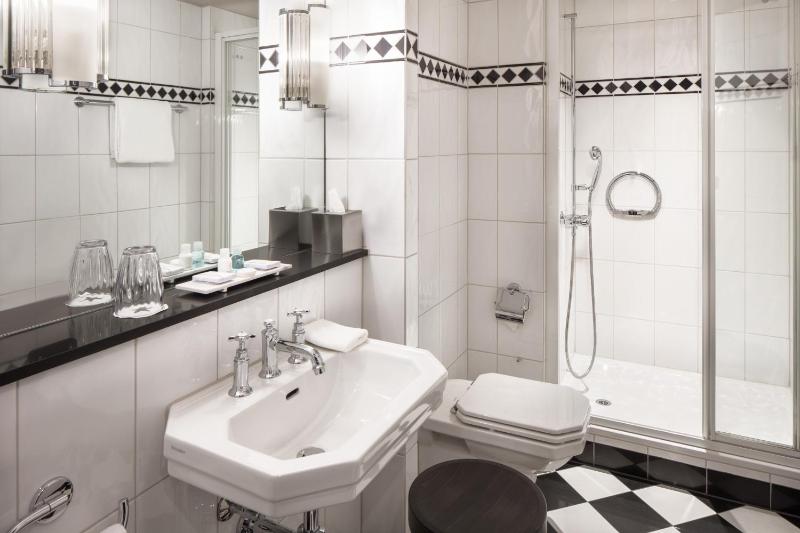 Single Room image 3