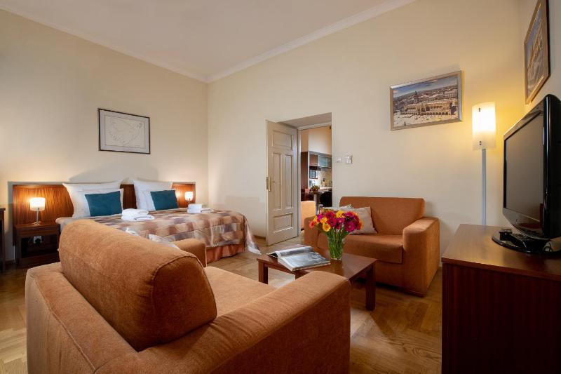 Superior Apartment image 3