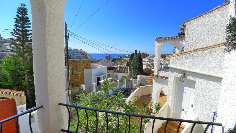 Los Almendros - image 30