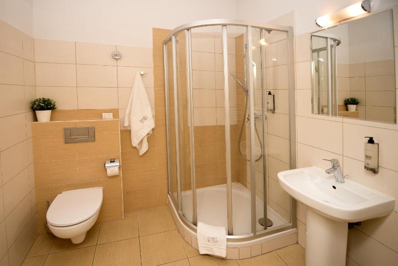 Deluxe Apartment image 3