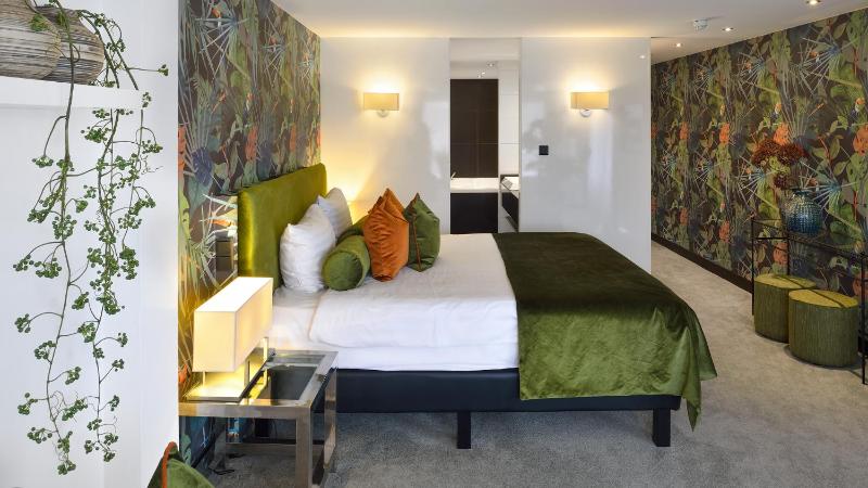 Superior Suite image 4