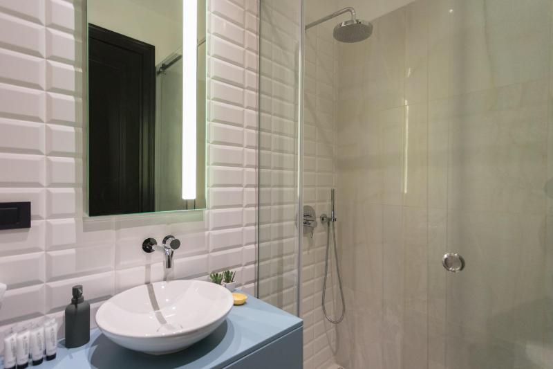City Center Apartments close to National Theater - image 11
