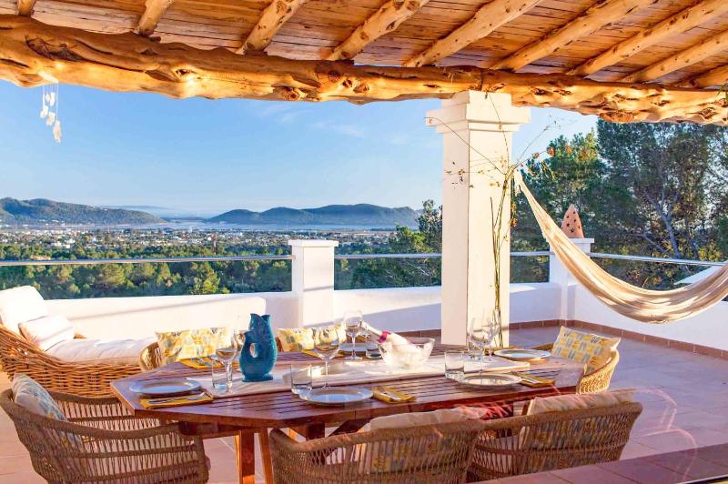 Villa with Sea View image 4