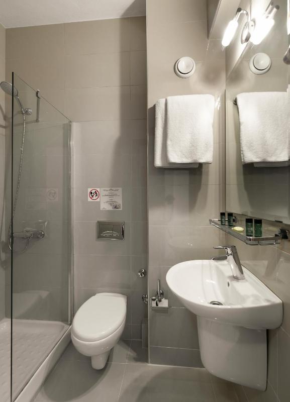 Triple Room image 4