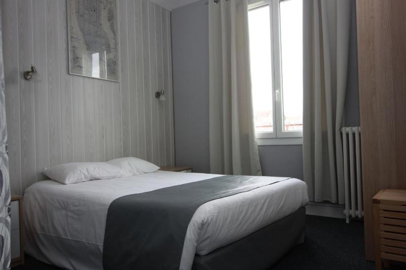 Hotel De l'Univers - image 25