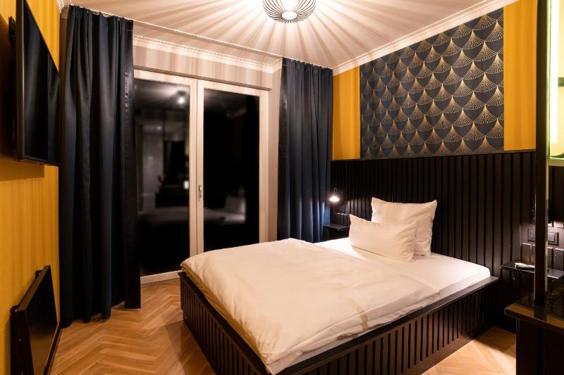 Comfort Single Room image 3