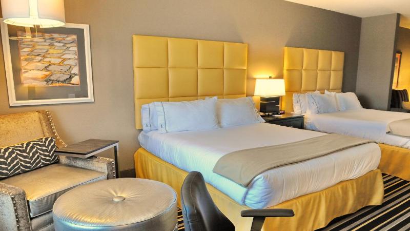 Suite with Two Beds - Non-Smoking image 2