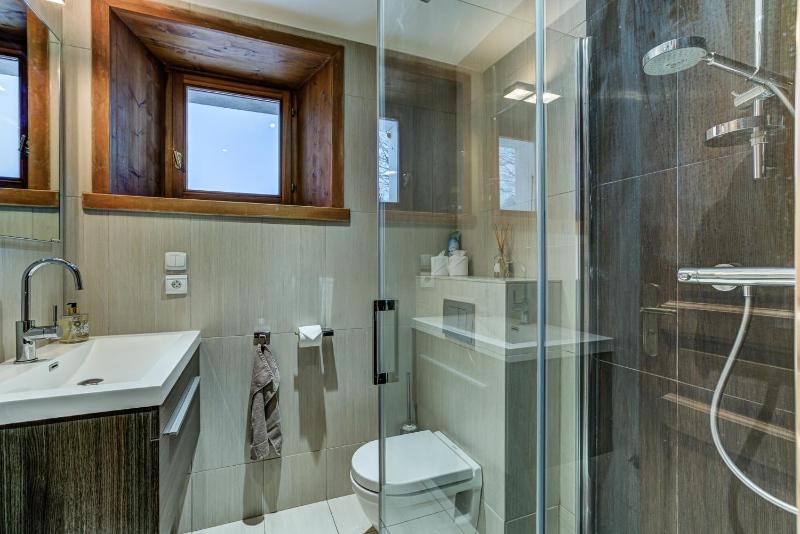 Double or Twin Room with Private Bathroom image 2