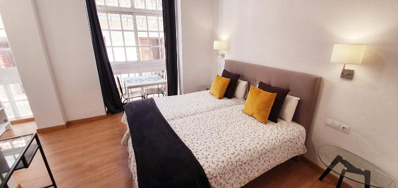 Studio Apartment image 1