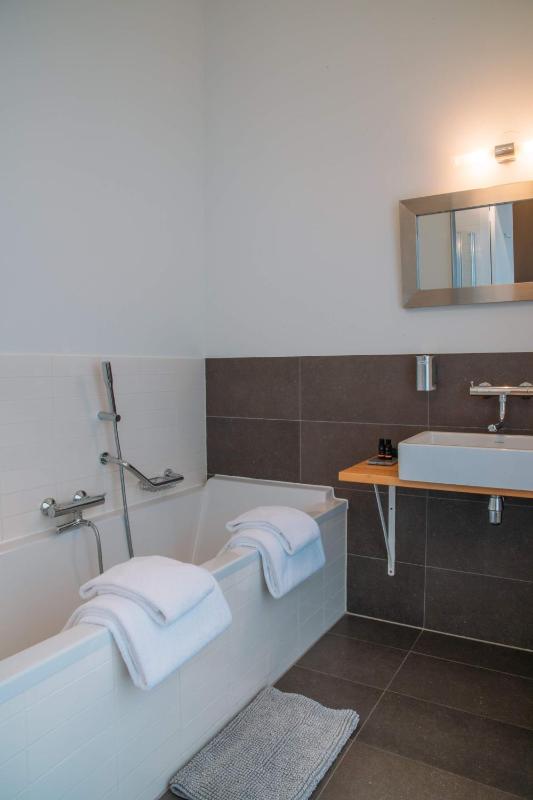 Superior Suite image 2