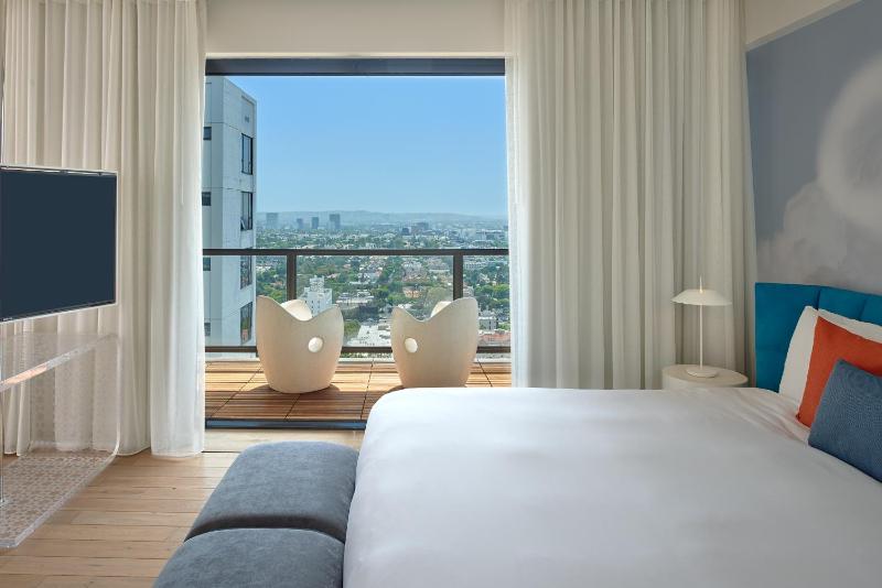 Skyview Loft image 3