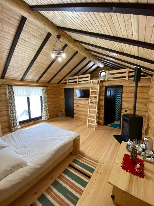 One-Bedroom Chalet image 4
