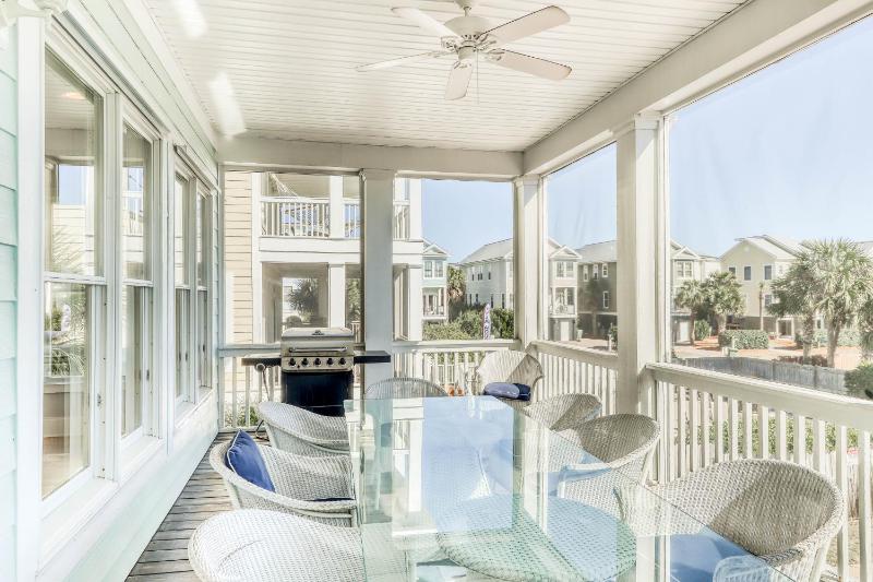 Seven Bedroom House image 1