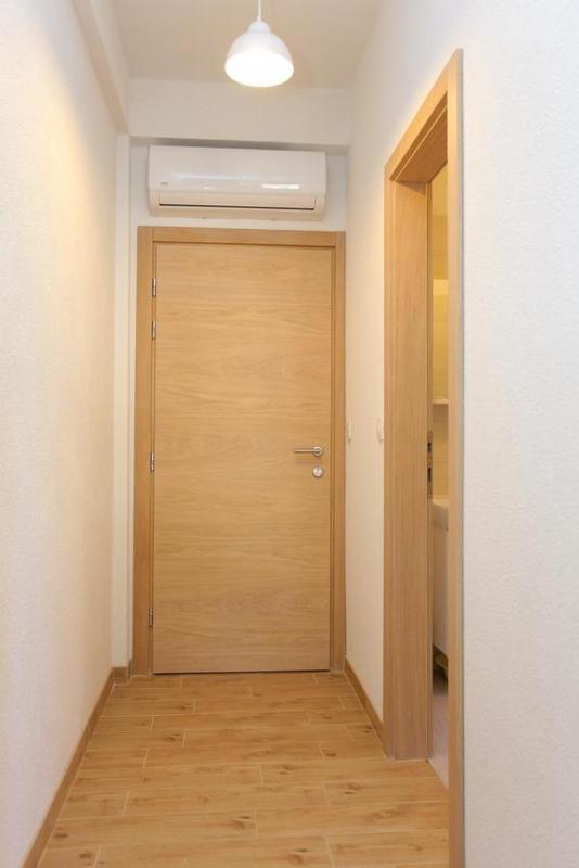 Studio with Terrace image 1