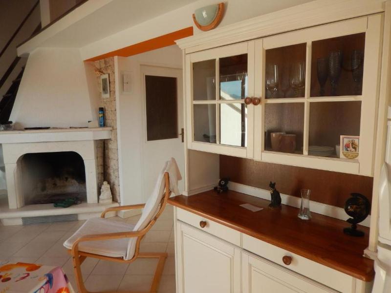 One-Bedroom Apartment with Terrace and Sea View image 1