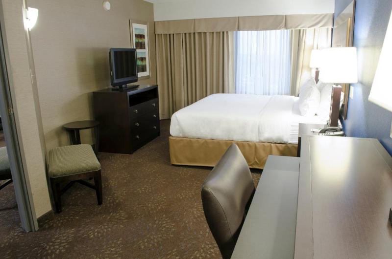 King Room image 3
