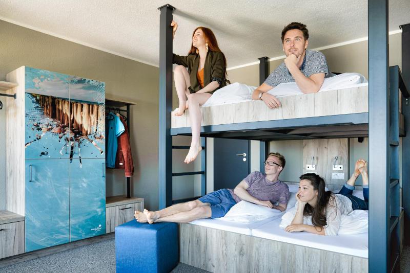 Quadruple Room with Private Bathroom image 3