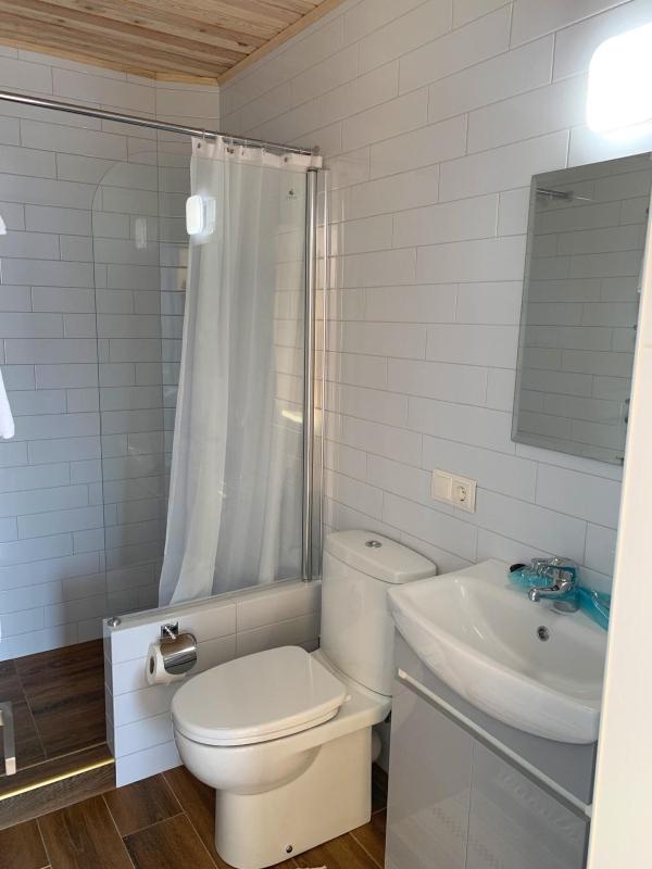 One-Bedroom Chalet image 4