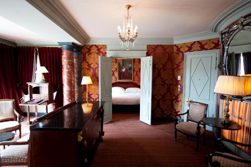 The Appartment  image 1