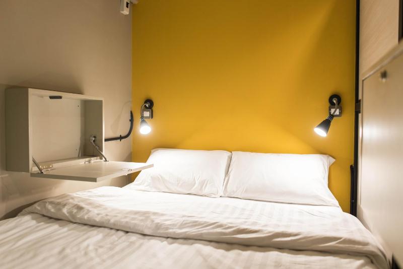 Standard Quadruple Room image 3