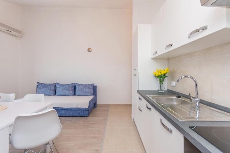 Apartment Lucija - image 7