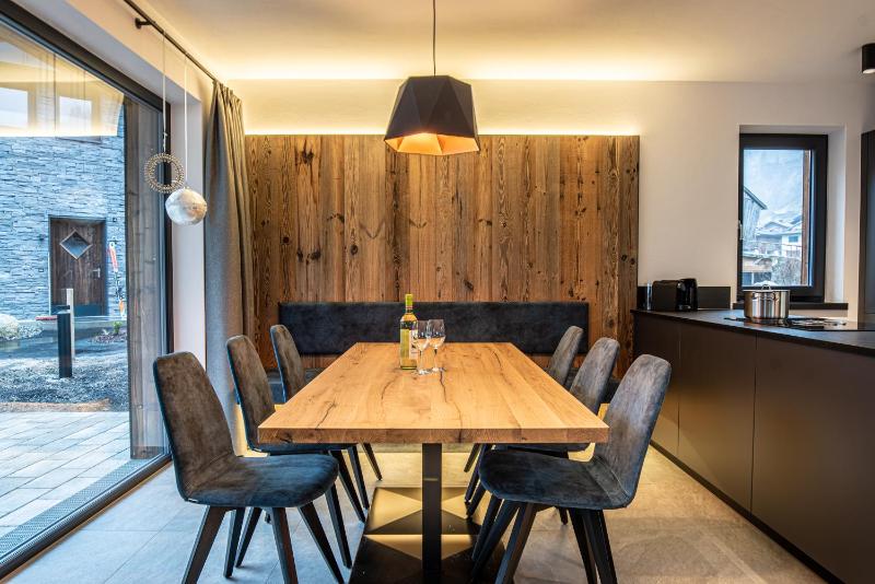 Three-Bedroom House image 4