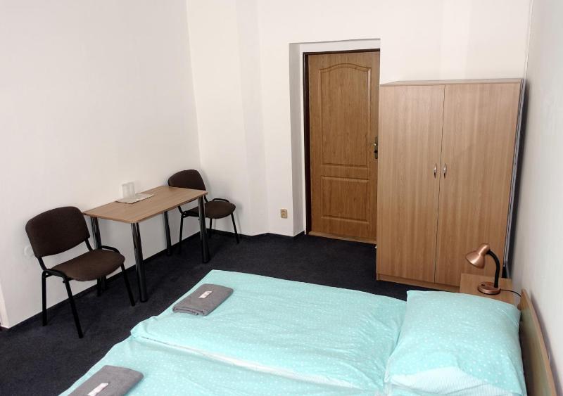 Double Room with Private Bathroom image 4