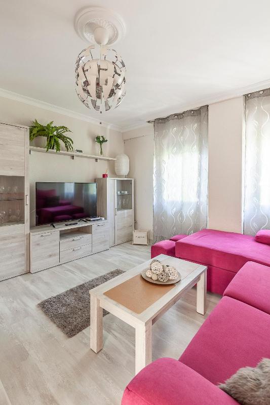 Apartment image 3