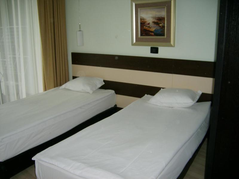 Two-Bedroom Suite image 4