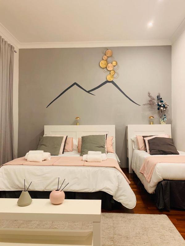 Triple Room with Balcony image 1