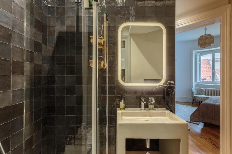 IMPERIAL Apartment in the center of Biarritz close to the beach - image 14