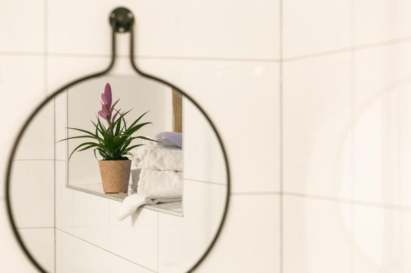 Double or Twin Room with Shared Bathroom image 3